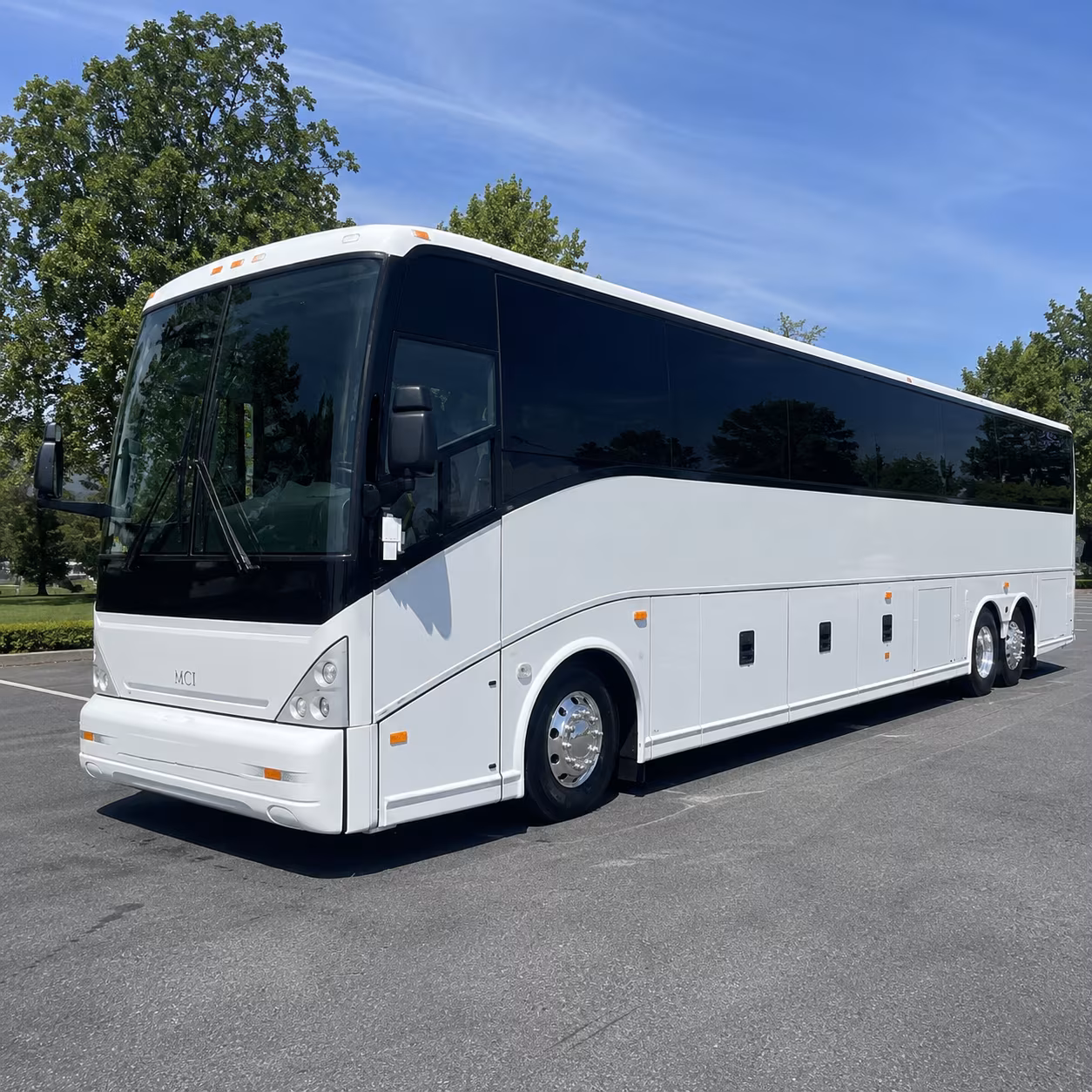 what to know about wedding bus sizes for johns creek venues